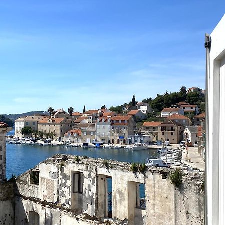 Riva Apartments Villa Thalia - Milna, Brac Милна Экстерьер фото