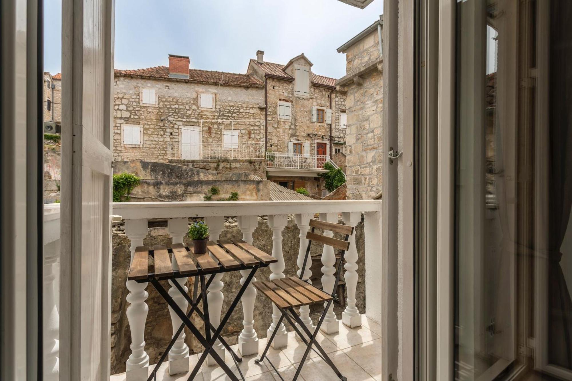 Riva Apartments Villa Thalia - Milna, Brac Милна Экстерьер фото