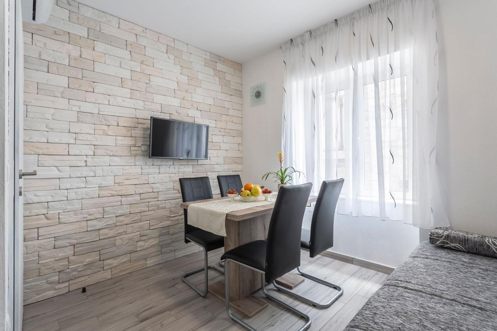 Riva Apartments Villa Thalia - Milna, Brac Милна Экстерьер фото